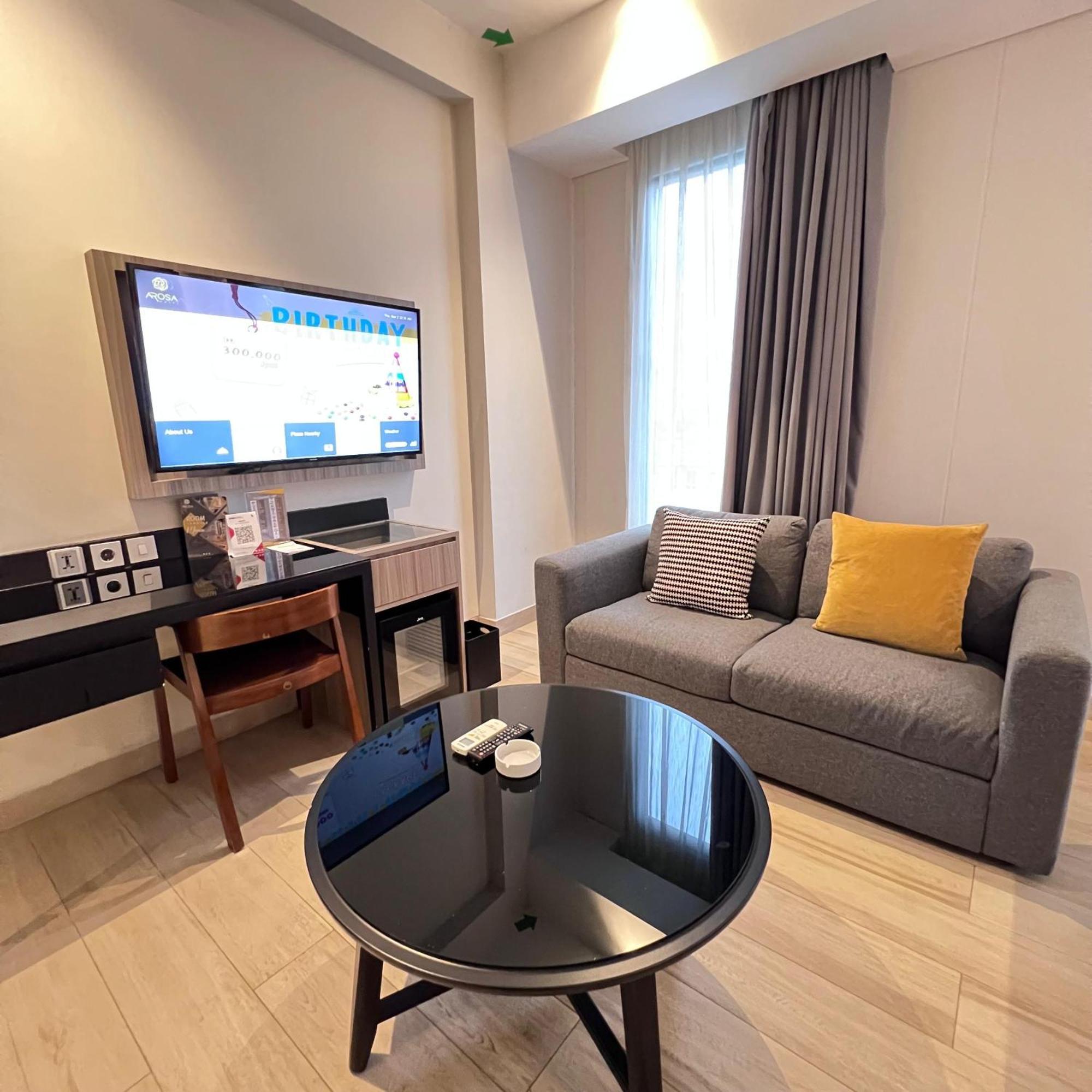 Arosa Hotel Giacarta Esterno foto