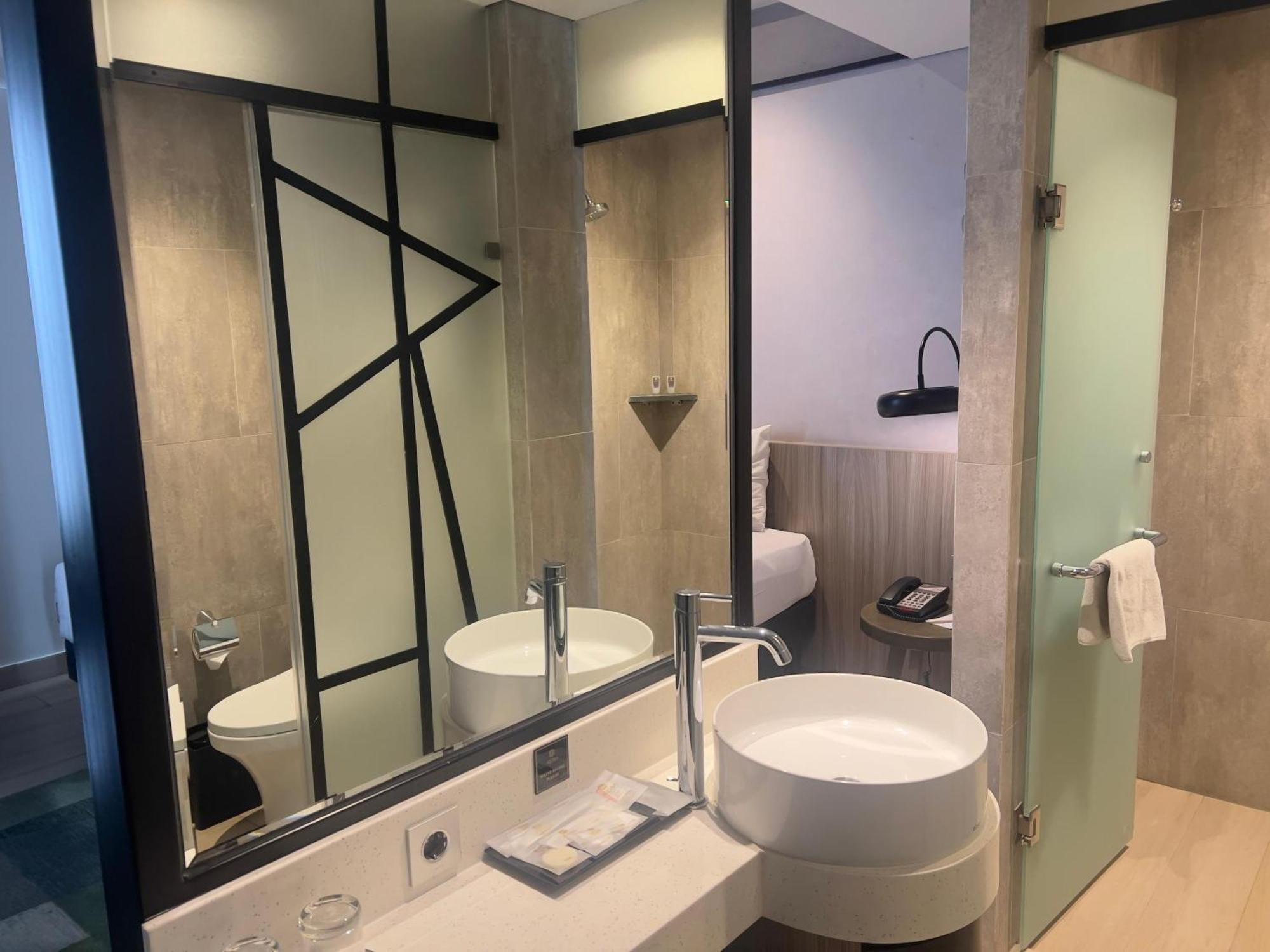 Arosa Hotel Giacarta Esterno foto